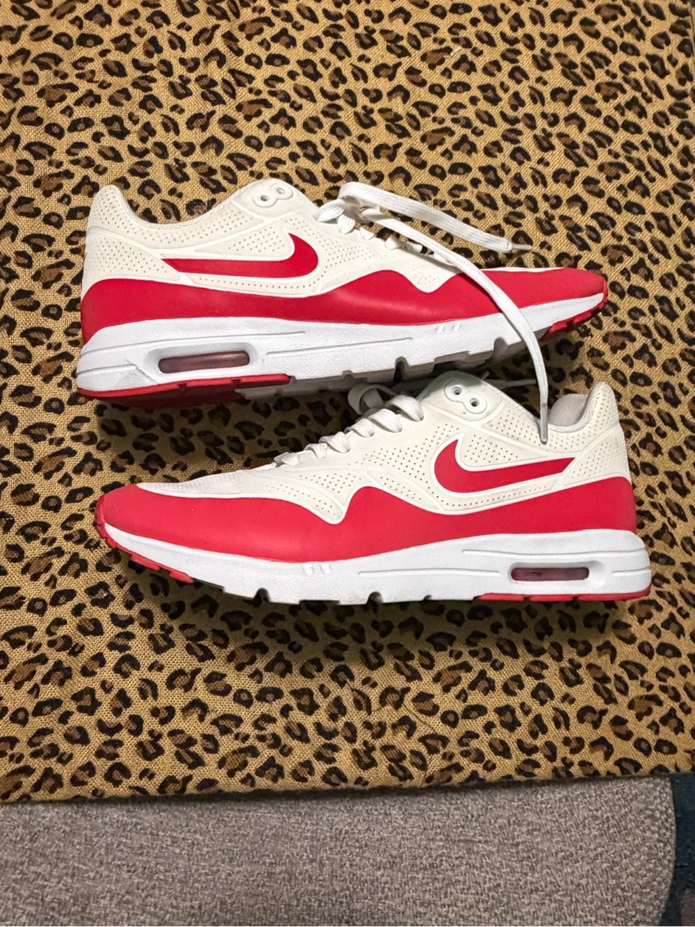 Nike Air Max 1 Ultra Moire
Challenge Red